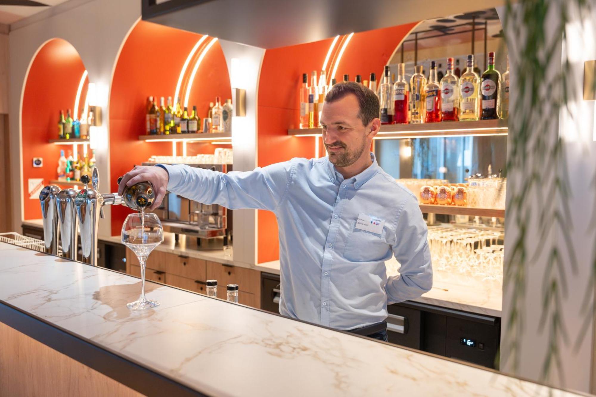 Novotel Angers Lac De Maine Exterior photo