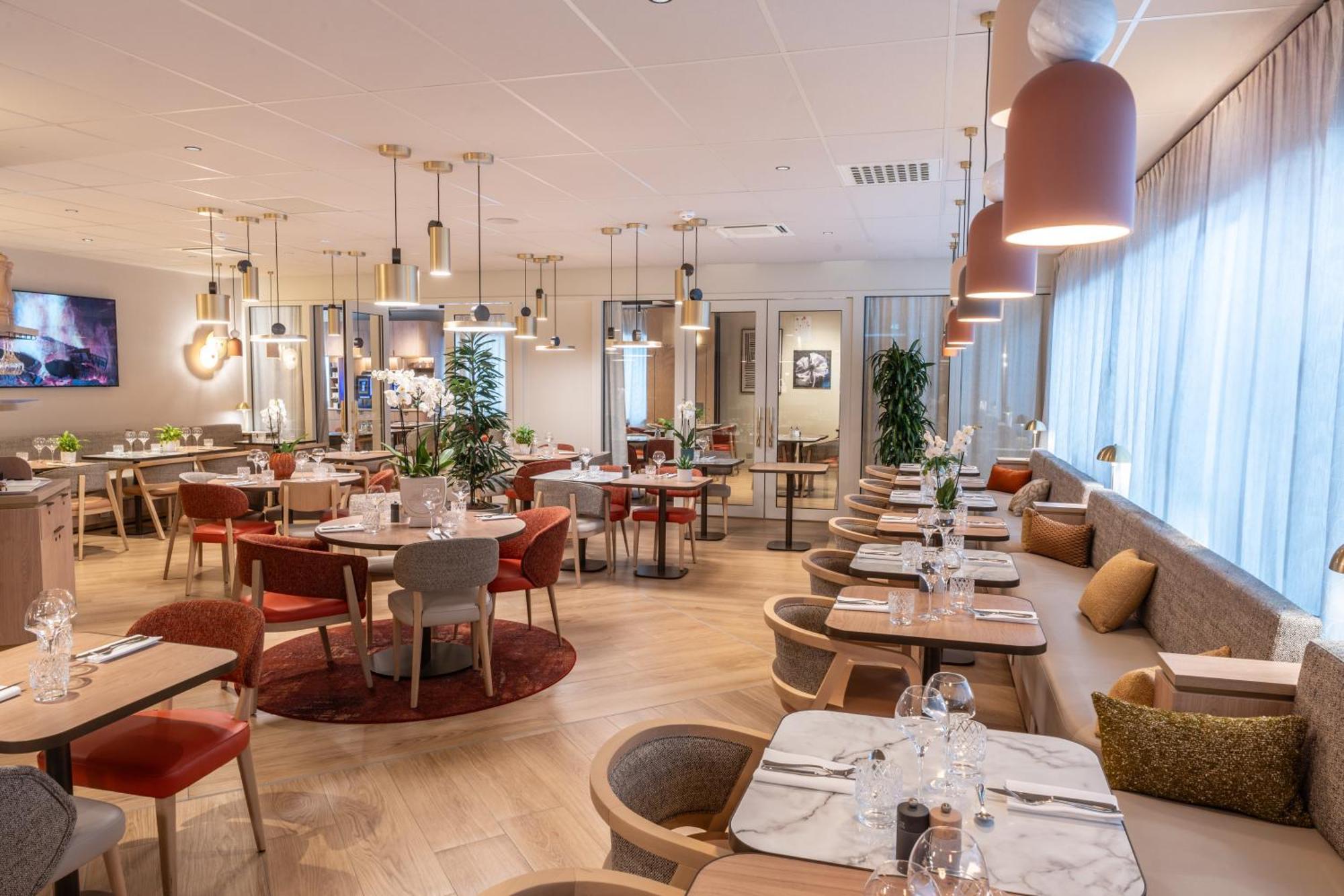 Novotel Angers Lac De Maine Exterior photo