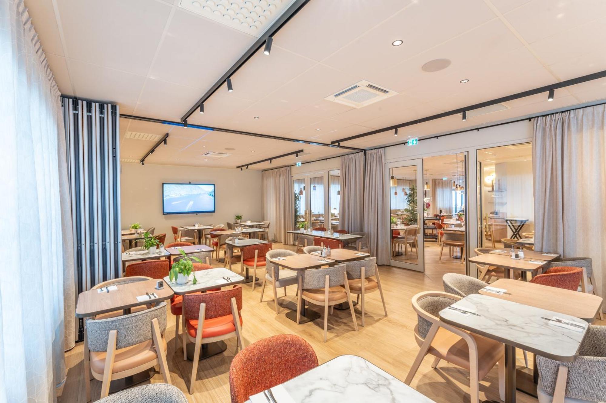 Novotel Angers Lac De Maine Exterior photo