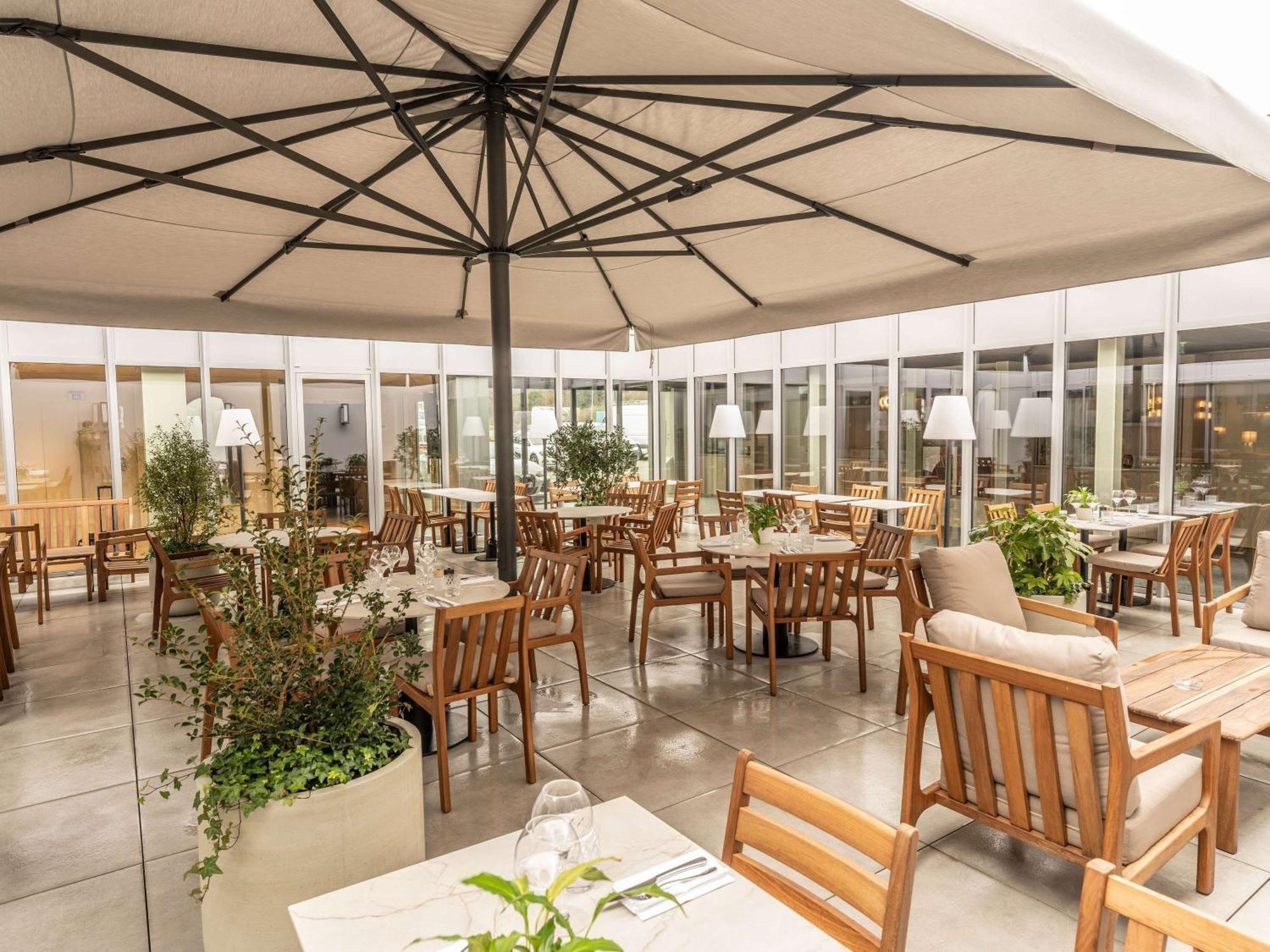 Novotel Angers Lac De Maine Exterior photo